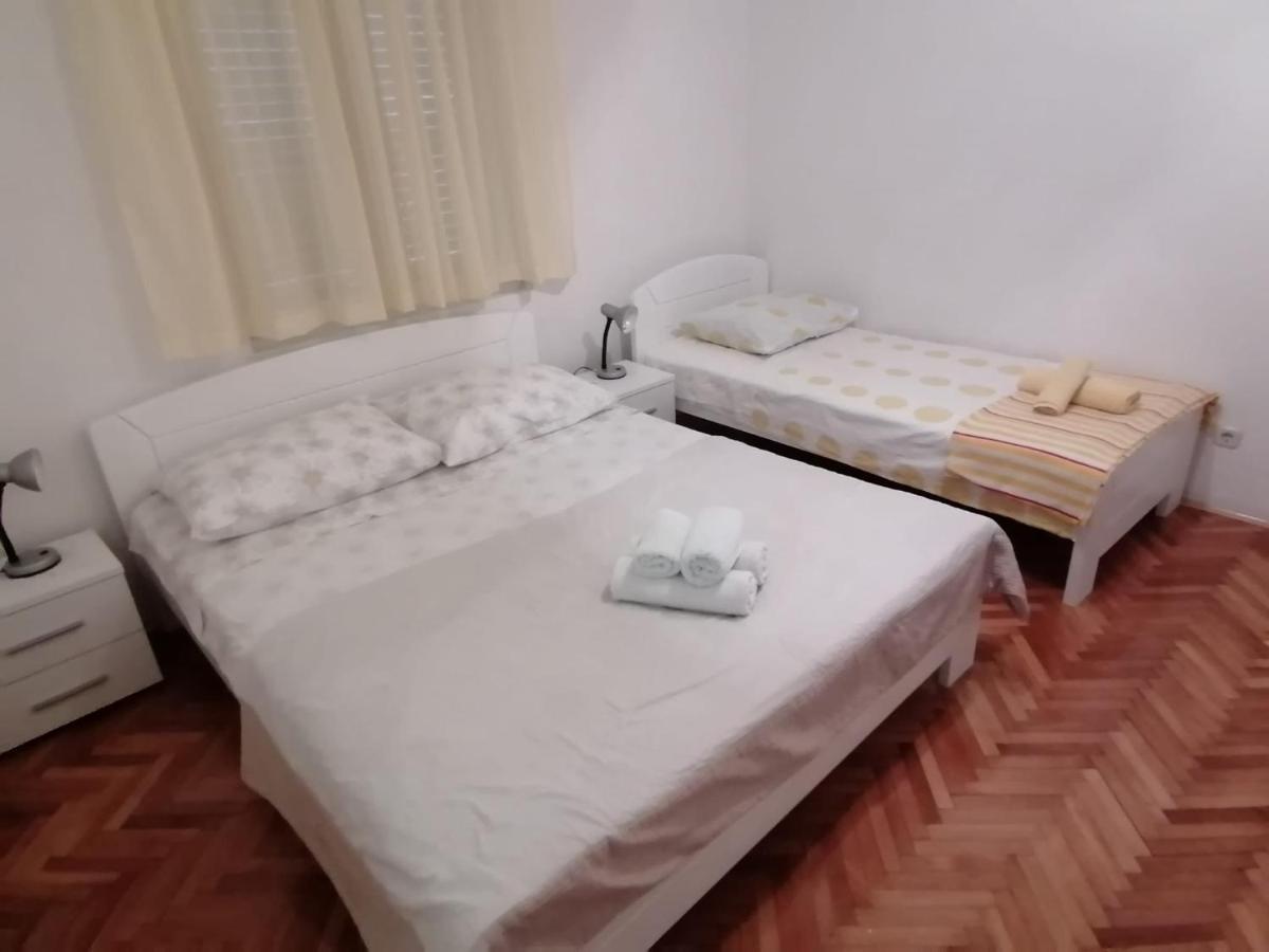 Apartments Piko2 Йелса Екстериор снимка