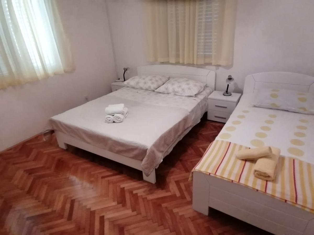 Apartments Piko2 Йелса Екстериор снимка