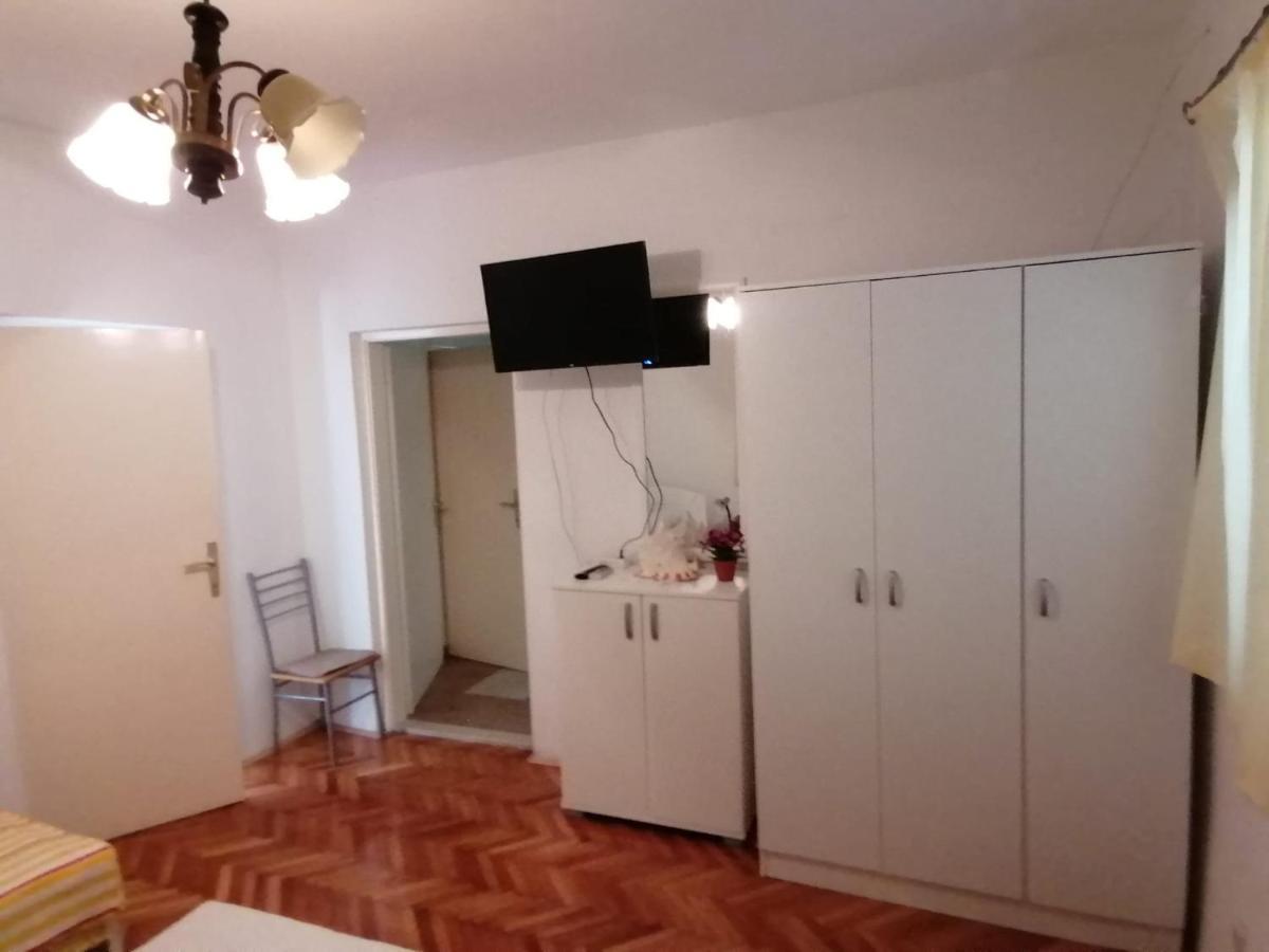 Apartments Piko2 Йелса Екстериор снимка