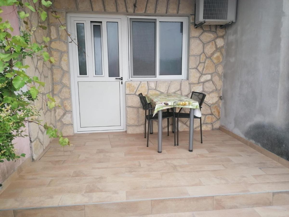 Apartments Piko2 Йелса Екстериор снимка