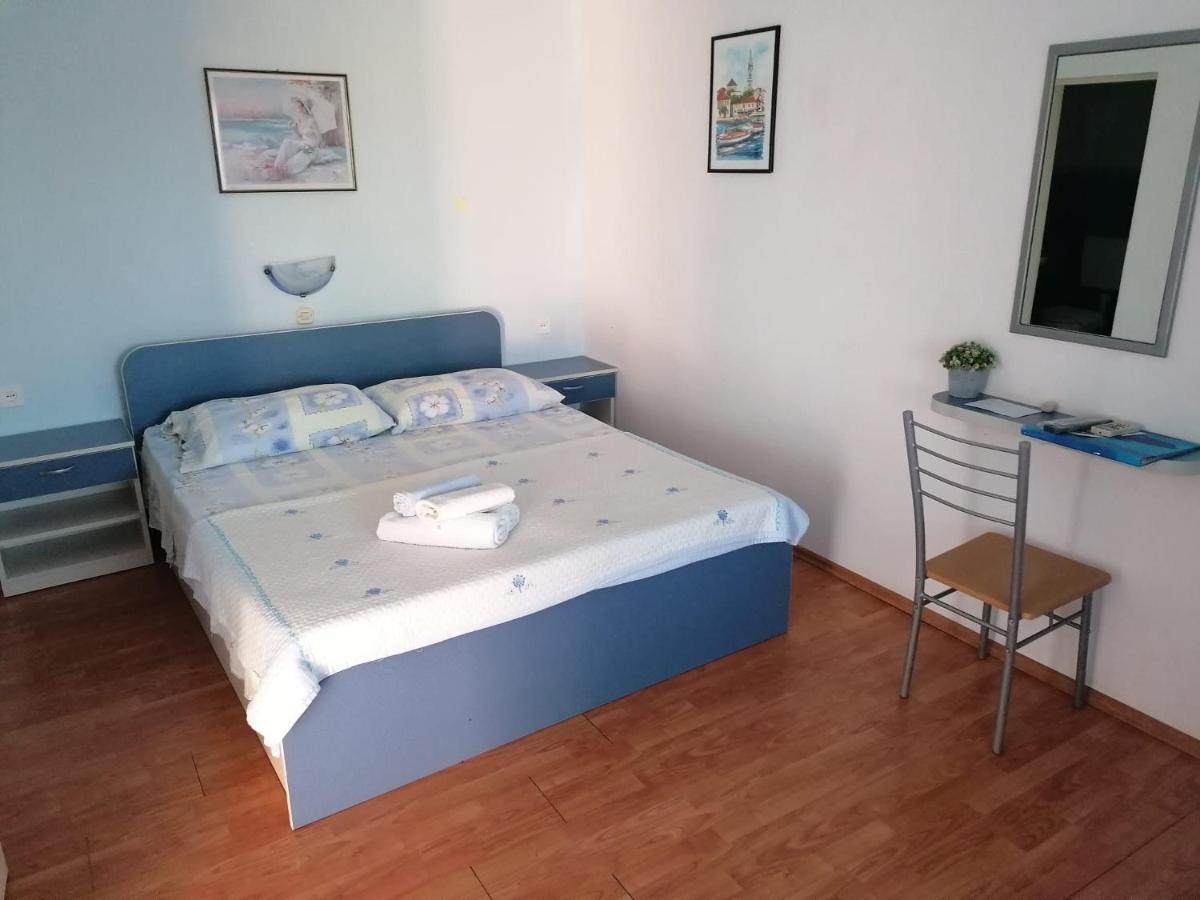 Apartments Piko2 Йелса Екстериор снимка