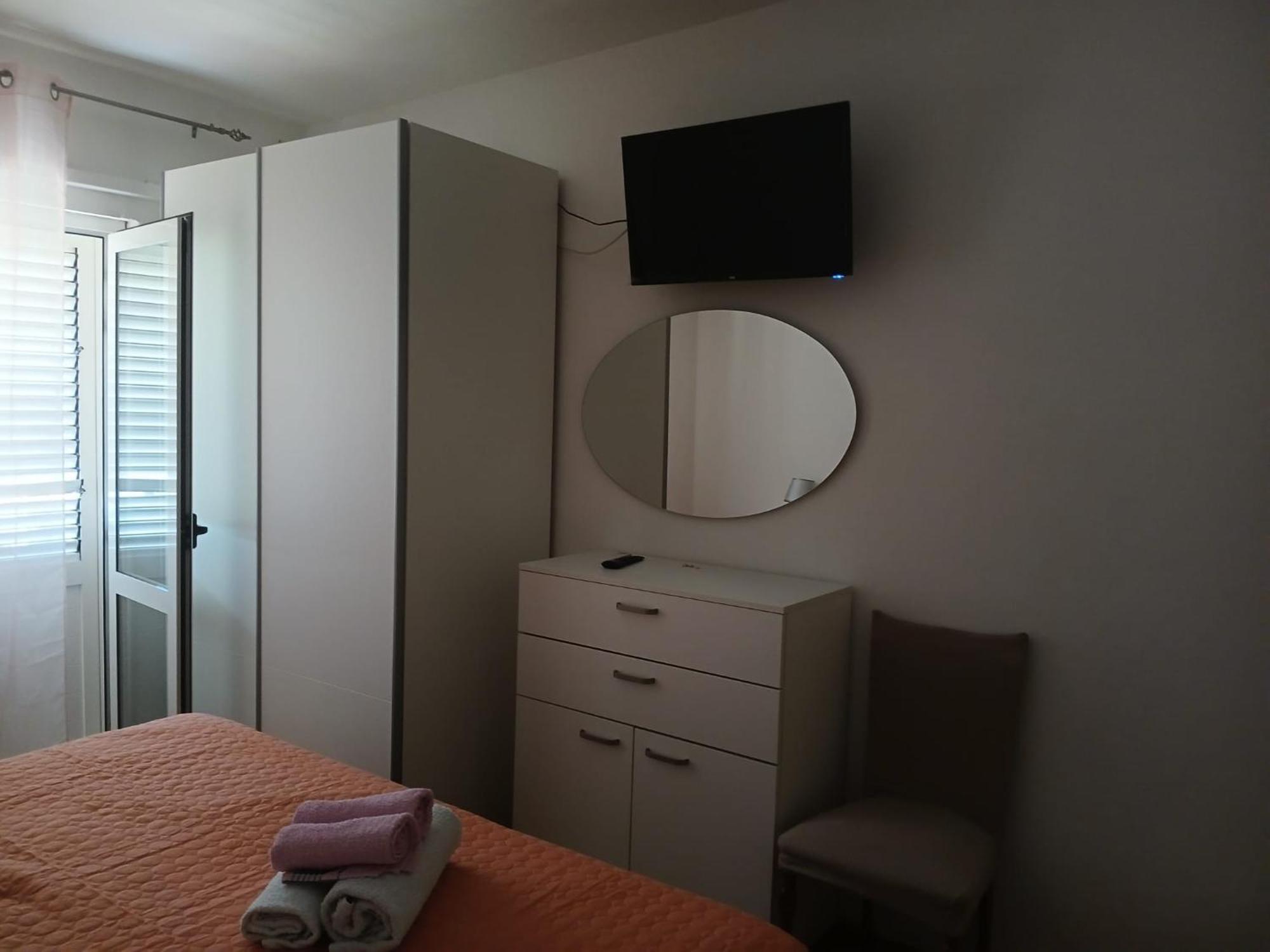 Apartments Piko2 Йелса Екстериор снимка